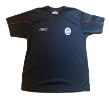 Load image into Gallery viewer, Liverpool 2004/05 Training (Good) M
