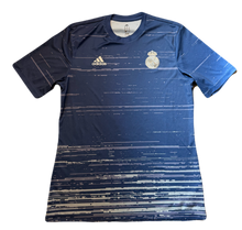 Load image into Gallery viewer, Real Madrid 2016/17 Training (Good) M
