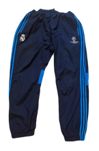 Load image into Gallery viewer, Real Madrid 2015/16 Tracksuit (Excellent) XL
