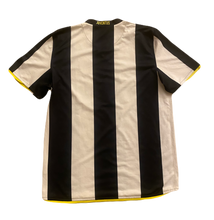 Load image into Gallery viewer, Juventus 2009/10 Home (Good) M
