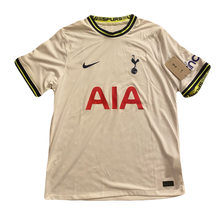 Load image into Gallery viewer, Tottenham 2022/23 Home (New) L
