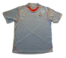 Load image into Gallery viewer, Juventus 2007/08 Training (Fair) XL
