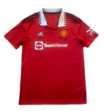 Load image into Gallery viewer, Manchester United 2022/23 Home (Excellent) L
