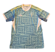 Load image into Gallery viewer, Juventus 2025/26 Away Conceicao #7 (New) L
