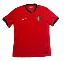 Load image into Gallery viewer, Portugal 2024/25 Home (Excellent) M

