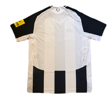 Load image into Gallery viewer, Newcastle 2024/25 Home Player Version (Excellent) L

