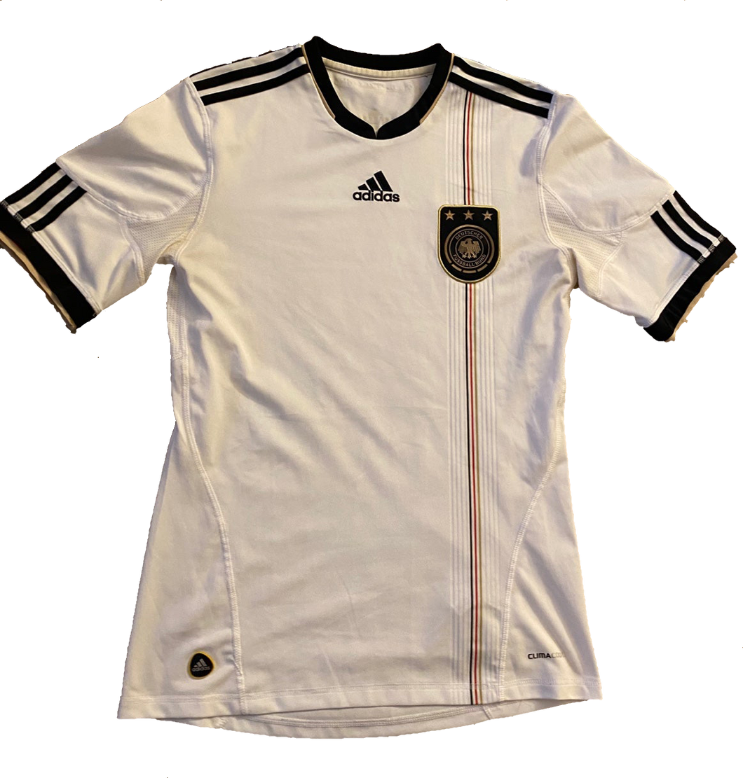 Germany 2010/12 Home (Good) L